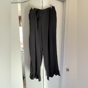 Black Bloomer Women's Pants